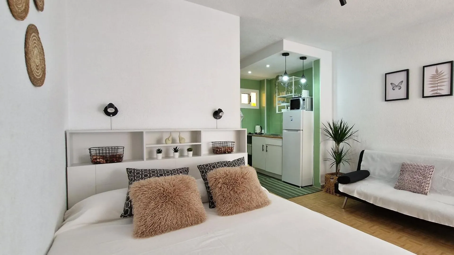 Acogedor Estudio, Piscina Y Vista Mar, 贝纳尔马德纳 0*,  西班牙